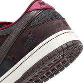 Nike SB - x Riot Skateshop Dunk Low Pro QS (Mahogany/Team Red)